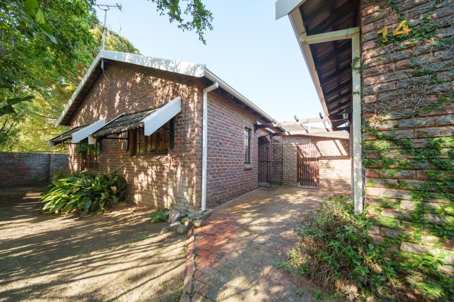3 Bedroom Property for Sale in Bonza Bay Eastern Cape